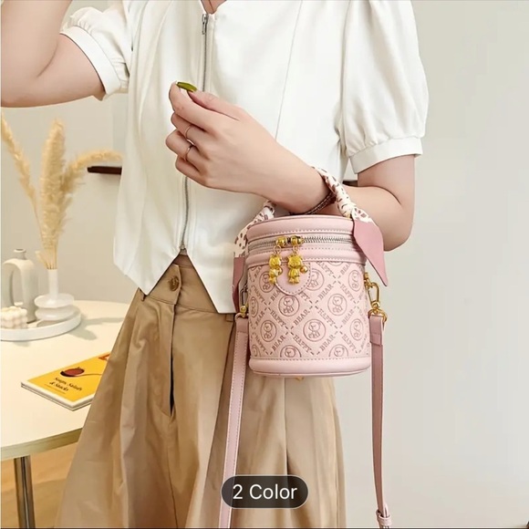 🎉HOST PICK🎉~ Pink Bear Bucket Bag 🧸 - Picture 5 of 7